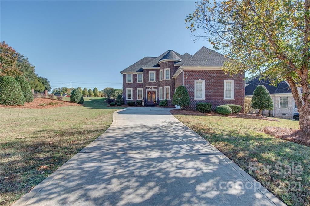 Property image 2 of 2838 Berwick Lane in Glenmoor, Gastonia, NC 28054