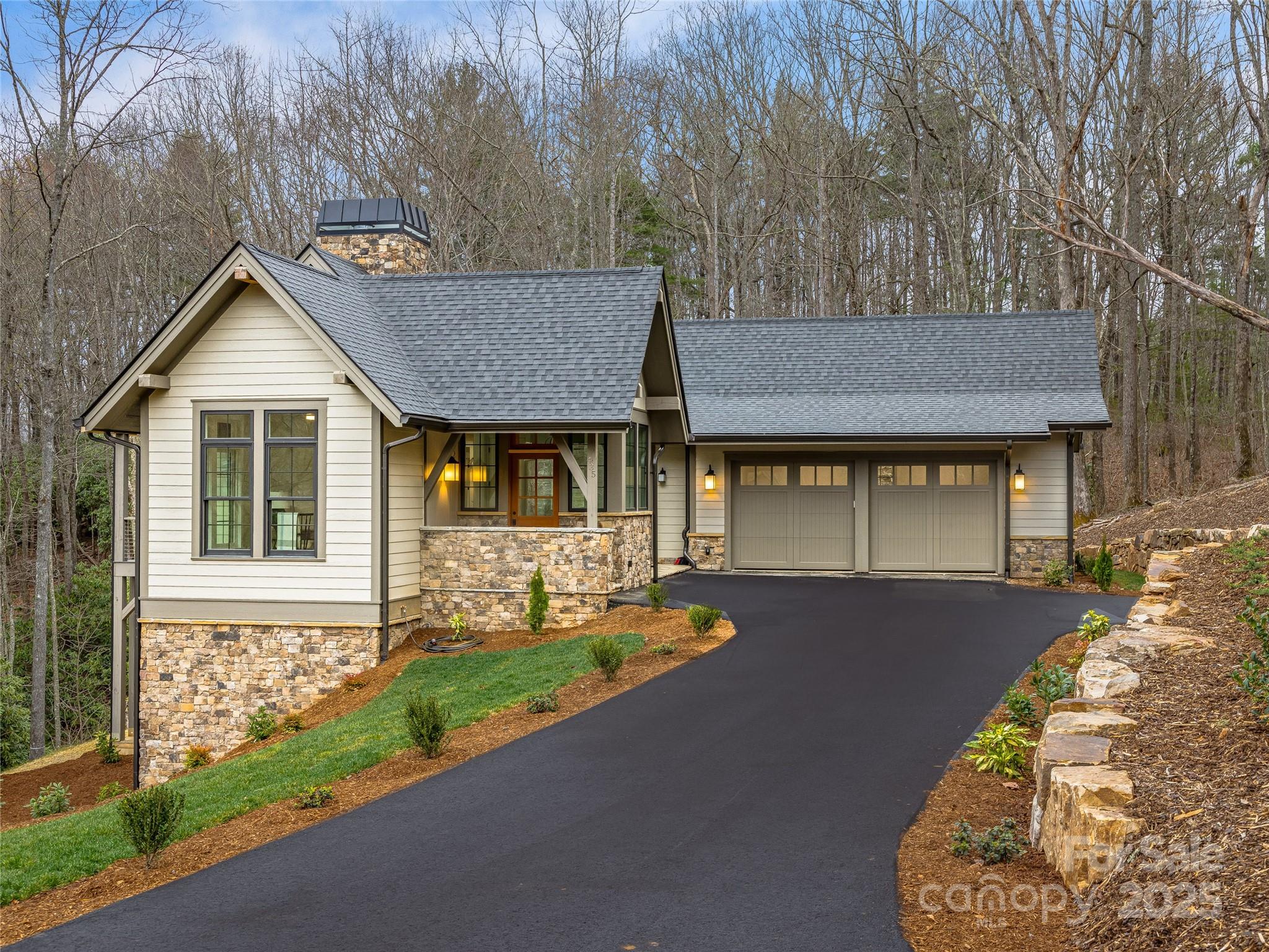 Property image 2 of 435 Barrington Drive in Poplar Ridge, Asheville, NC 28803