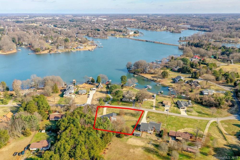 Property image 3 of 245 Ponderosa Circle in Bonanza Park, Mooresville, NC 28117