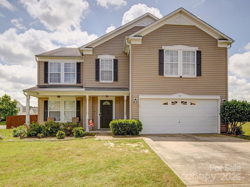 Clover Meadows, Clover Community