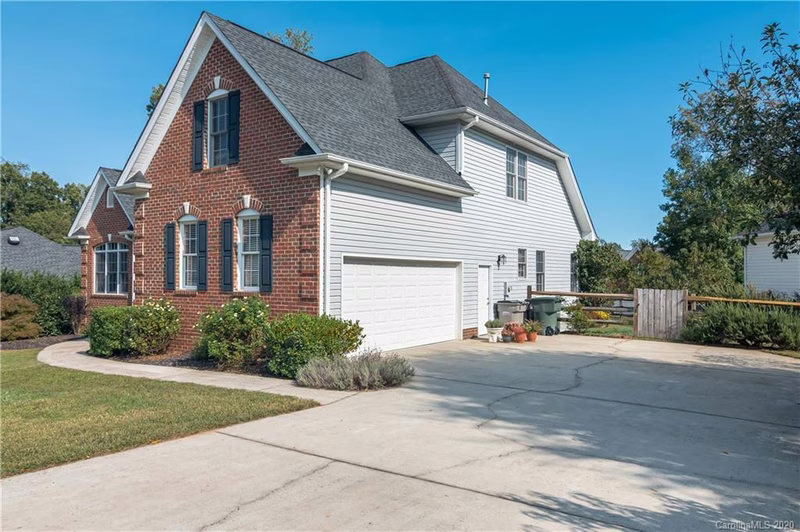 Property image 2 at 2642 Firethorn Court, Gastonia, NC 28056