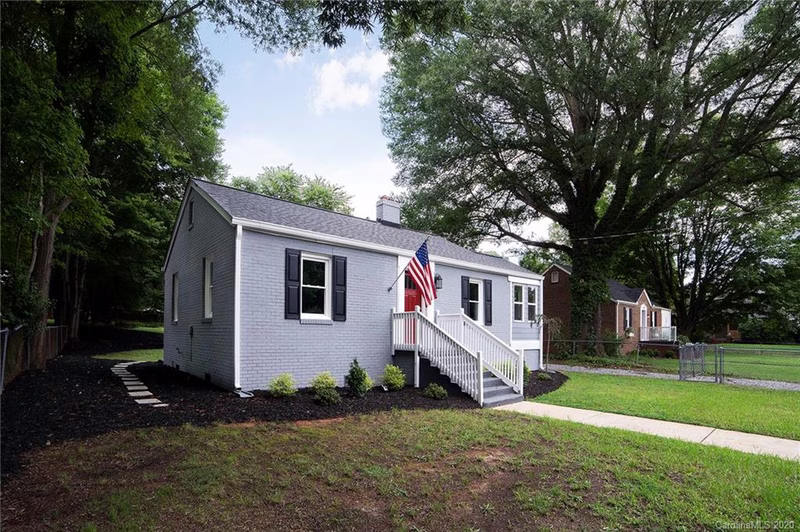 Property image 2 at 308 Westwood Drive, Statesville, NC 28677