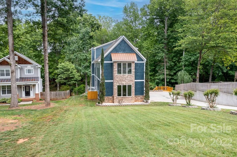 Property image 3 at 138 Lakeland Road, Mooresville, NC 28117