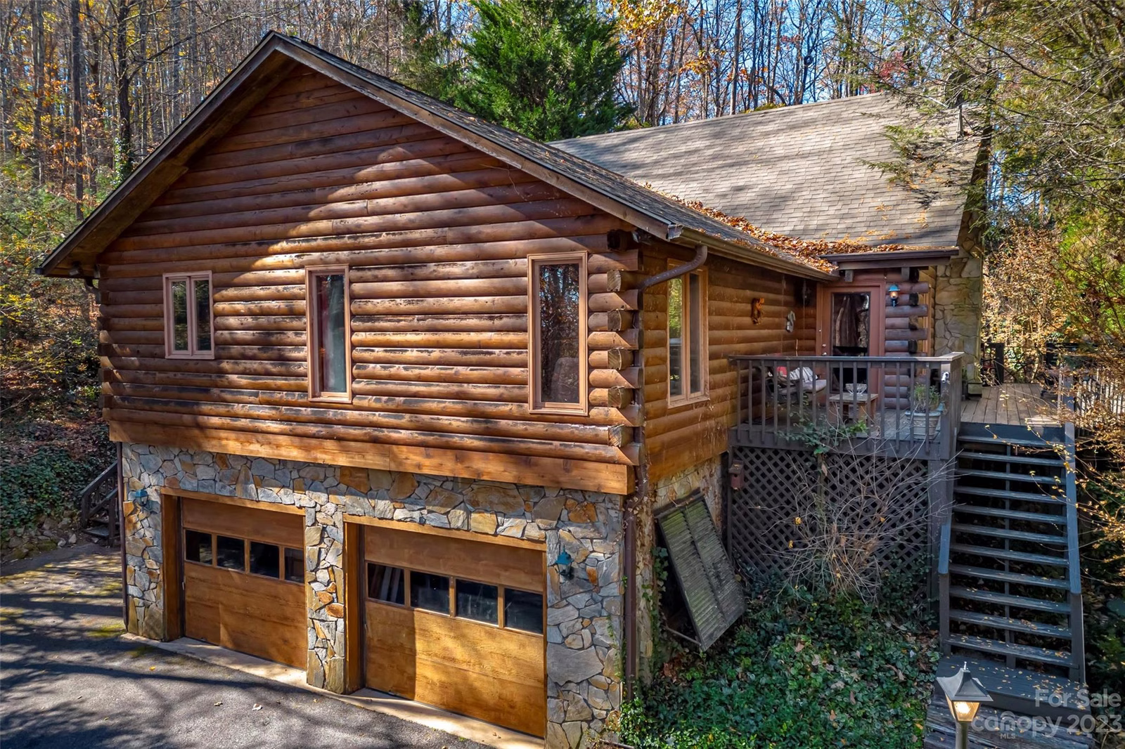 Property image 1 at 6 Ravenwood Lane, Horse Shoe, NC 28742