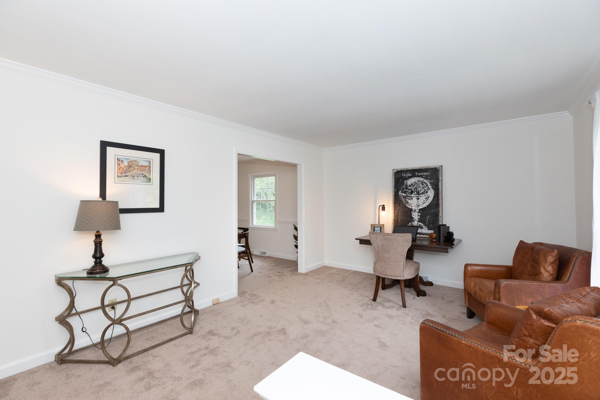 Property image 2 of 5727 Faulconbridge Road in Birnam Woods, Charlotte, NC 28227