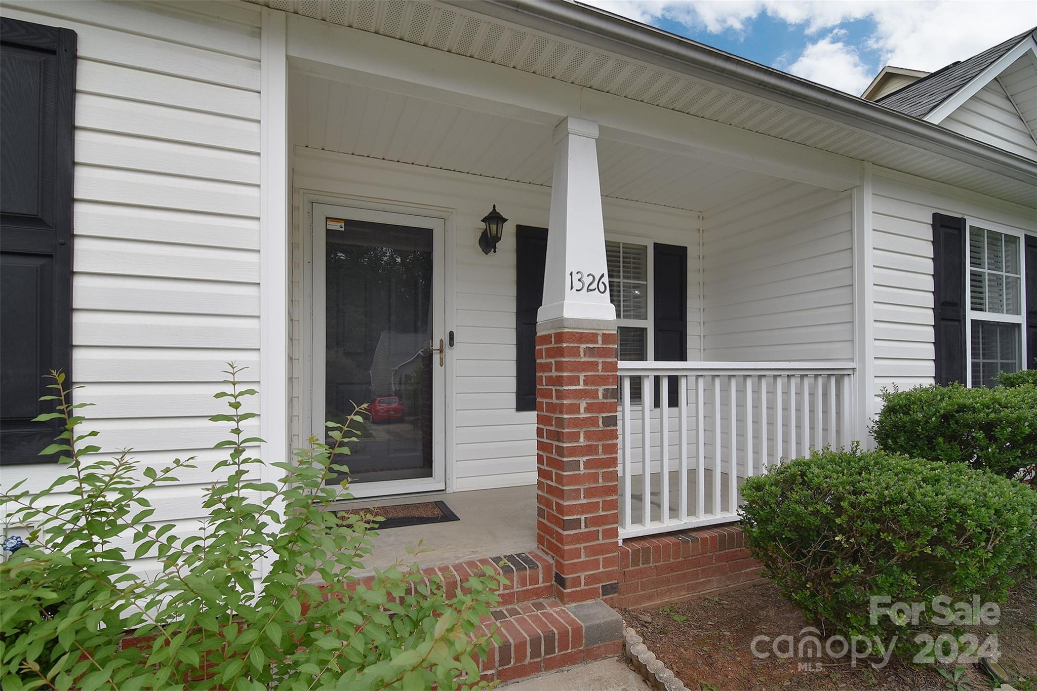 Property image 3 of 1326 Pampas Circle in Camellia Corners, Rock Hill, SC 29732