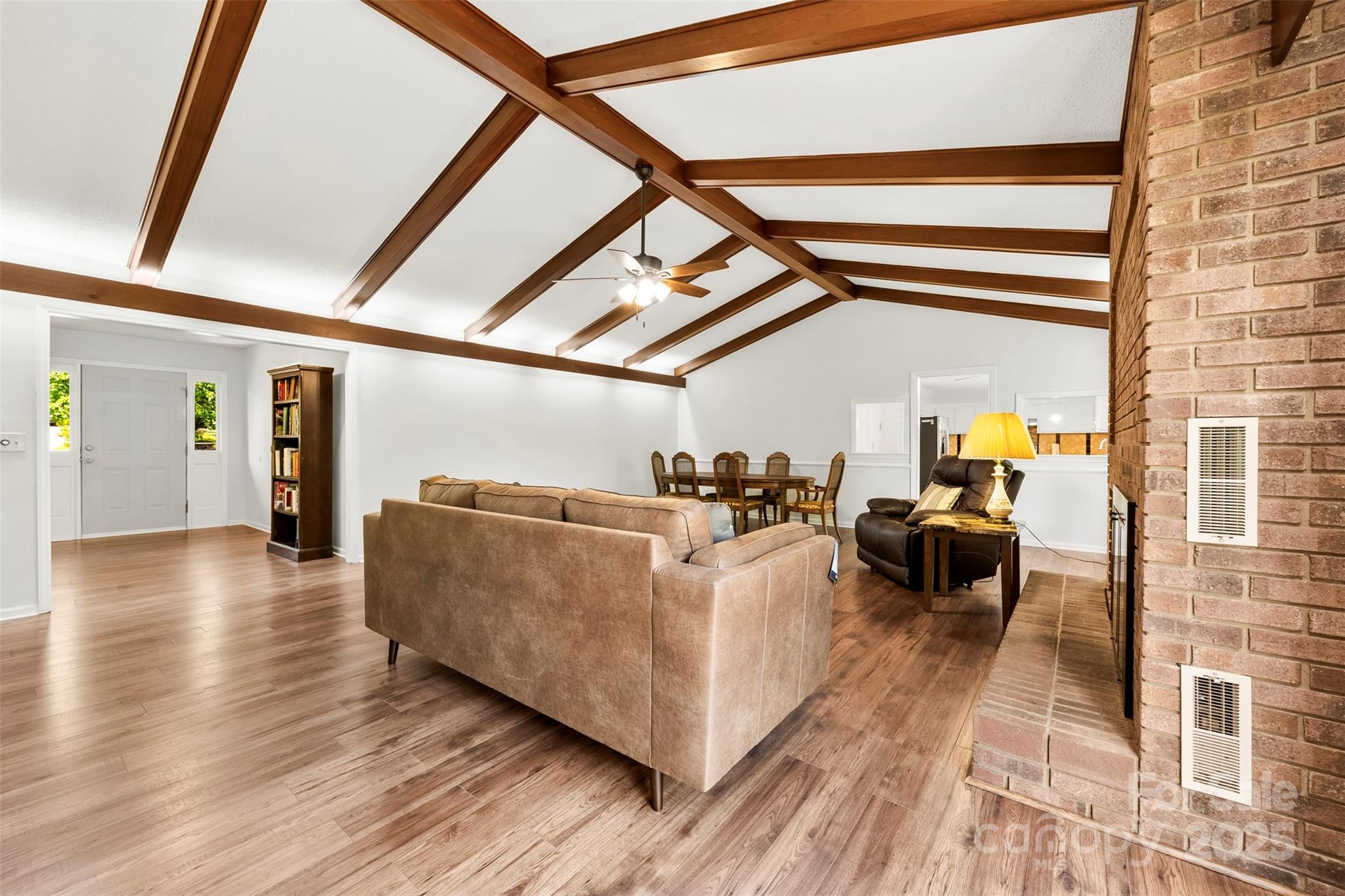 Property image 3 of 1012 Woodlark Court in Forest Brook, Gastonia, NC 28056