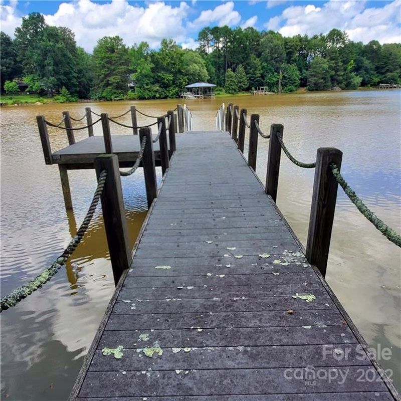Property image 3 at 6718 Emerald Isle Drive, Sherrills Ford, NC 28673