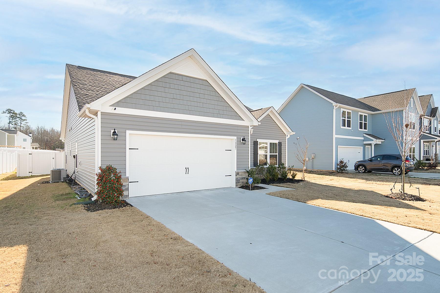 Property image 2 of 1827 Ashley Lynn Court in Forest Creek, Stanfield, NC 28163