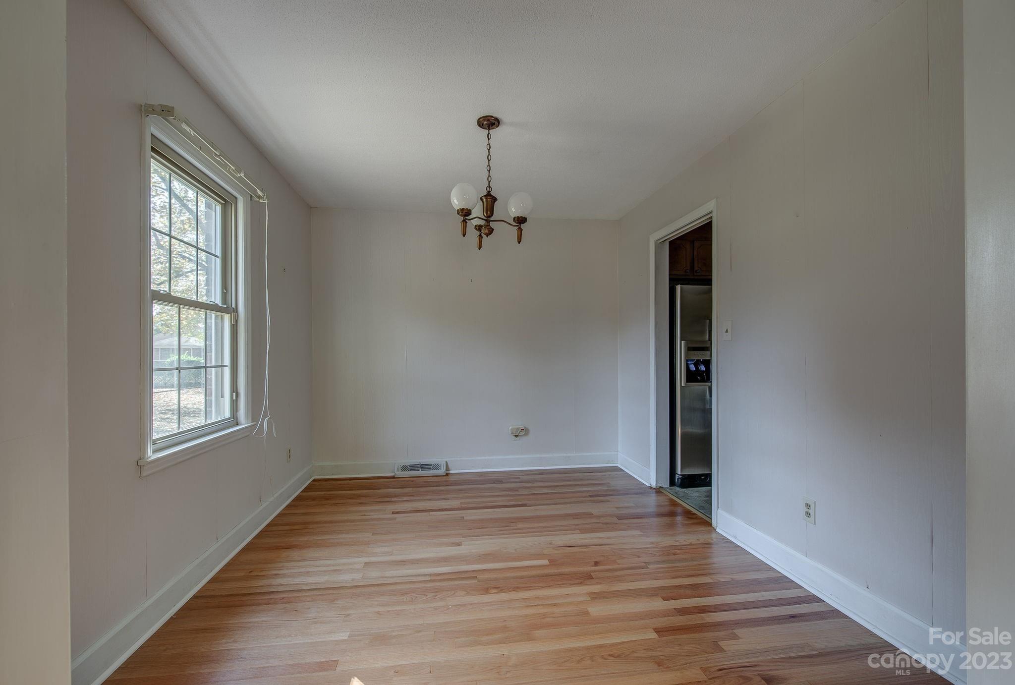 Property image 4 of 1621 Dixon Road in Kingswood, Gastonia, NC 28054