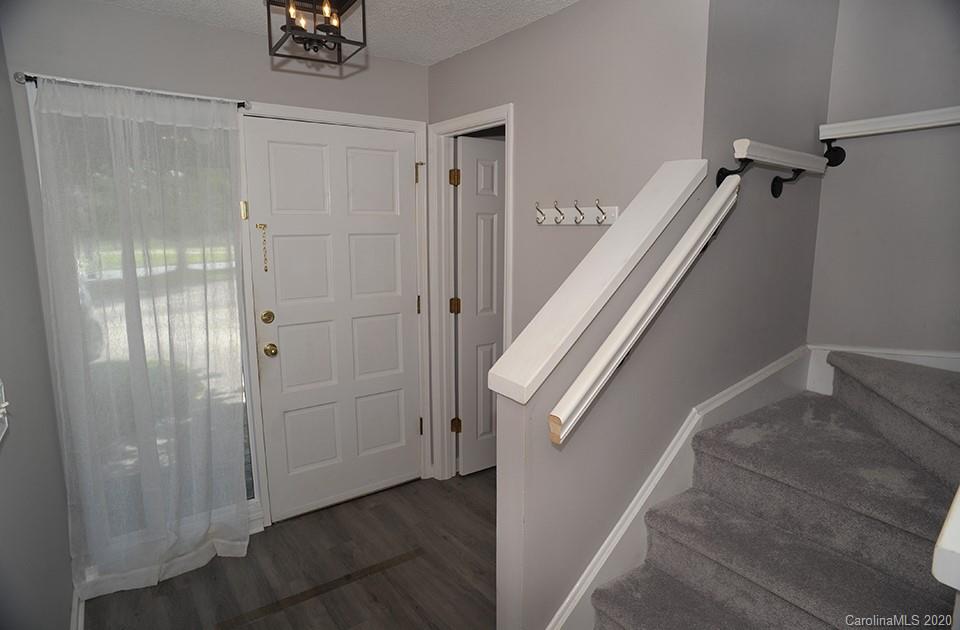 Property image 3 of 304 Wildwood Drive in Eastwood Village, Salisbury, NC 28146