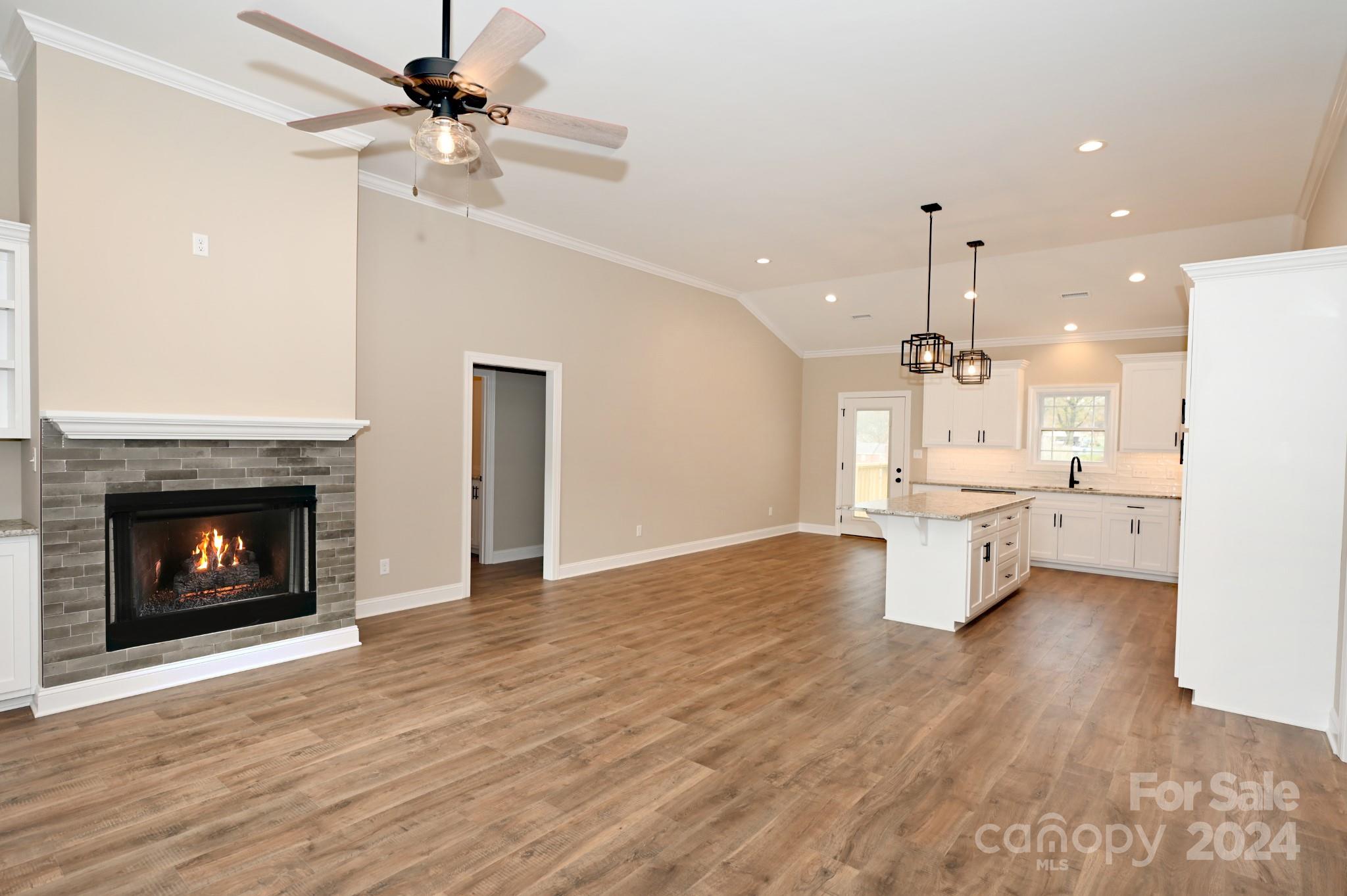 Property image 4 of 4916 Southview Drive in Wallaces View, Hickory, NC 28602