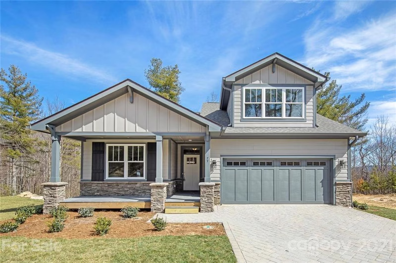 187 Hogans View Circle