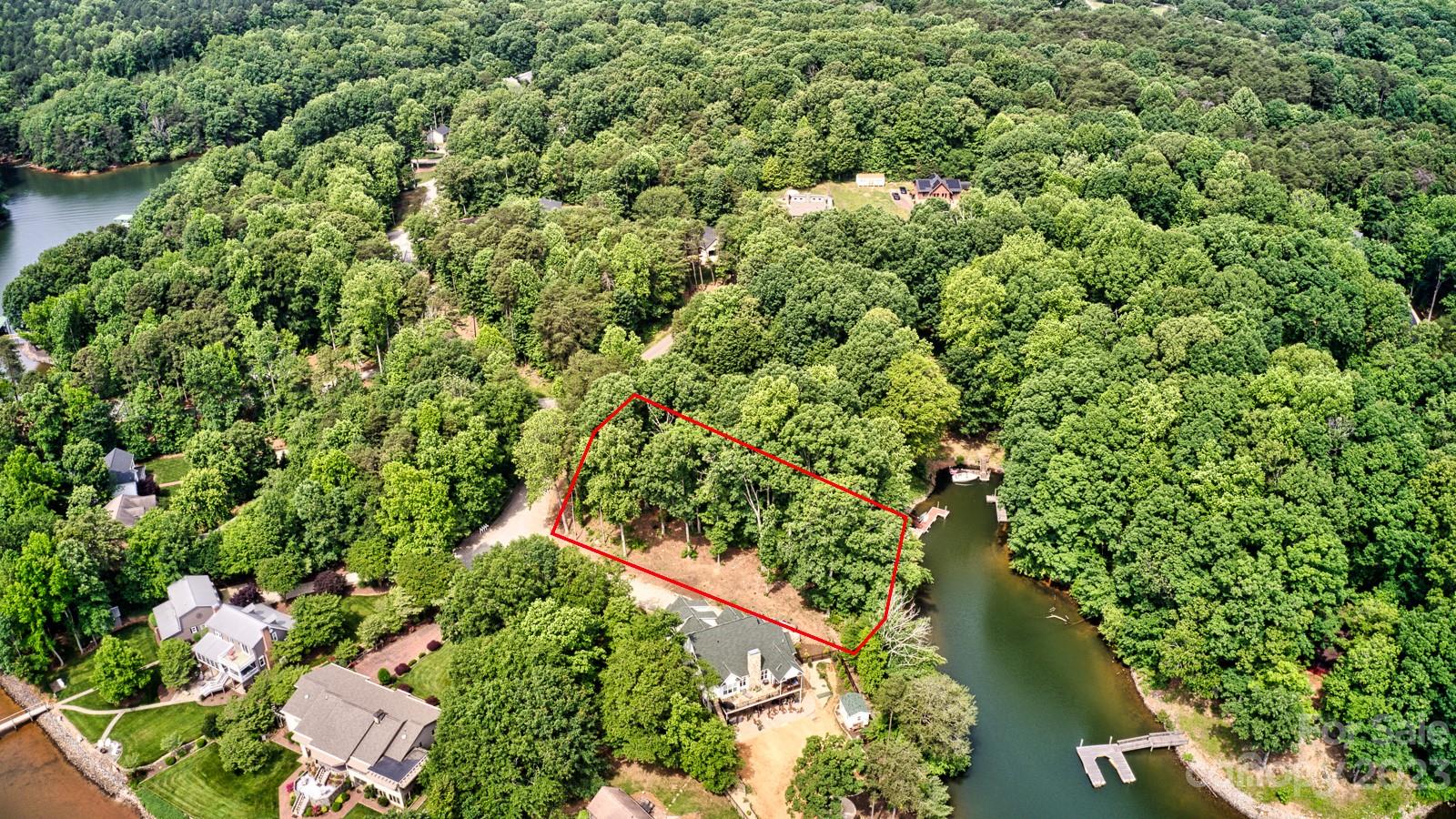 Property image 5 of 8840 Dog Leg Road in Sherwood Shores, Sherrills Ford, NC 28673