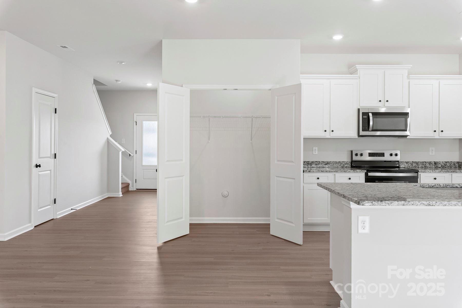 Property image 2 of 3315 Burberry Drive in Stagecoach Station, Gastonia, NC 28052