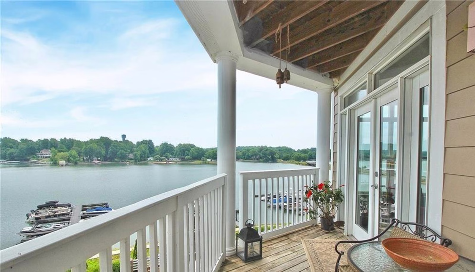 Property image 1 at 637 Williamson Road, Mooresville, NC 28117