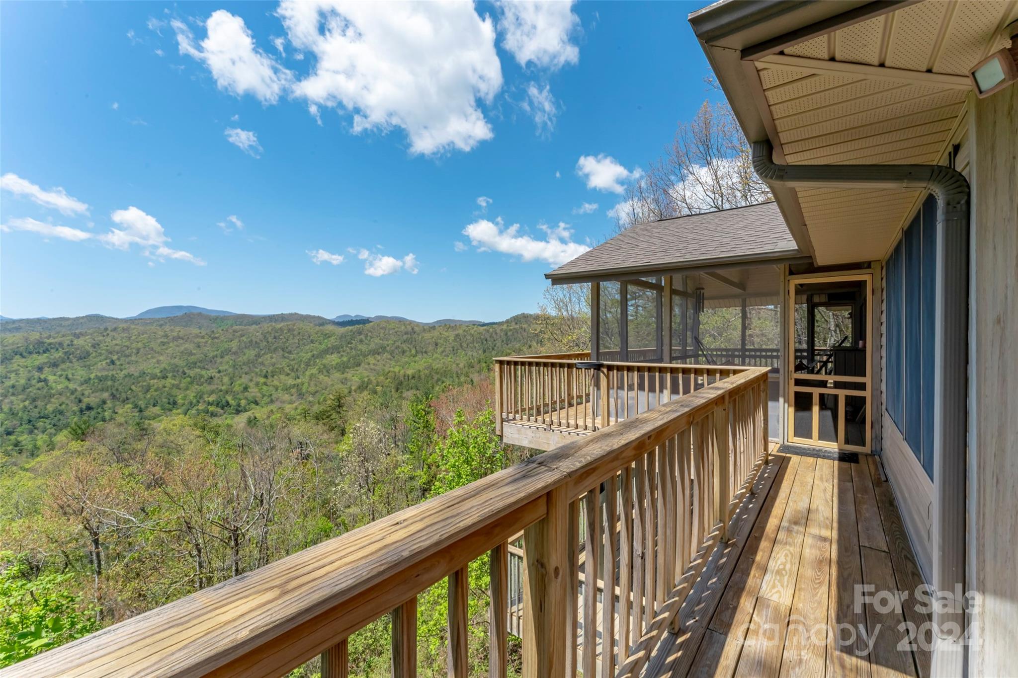 Property image 2 of 101 Ruffed Grouse Road in Ridge Haven, Brevard, NC 28712