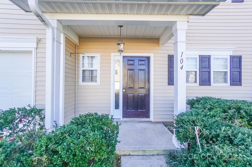 Property image 5 of 104 Hampshire Drive in The Hampshires, Mooresville, NC 28115