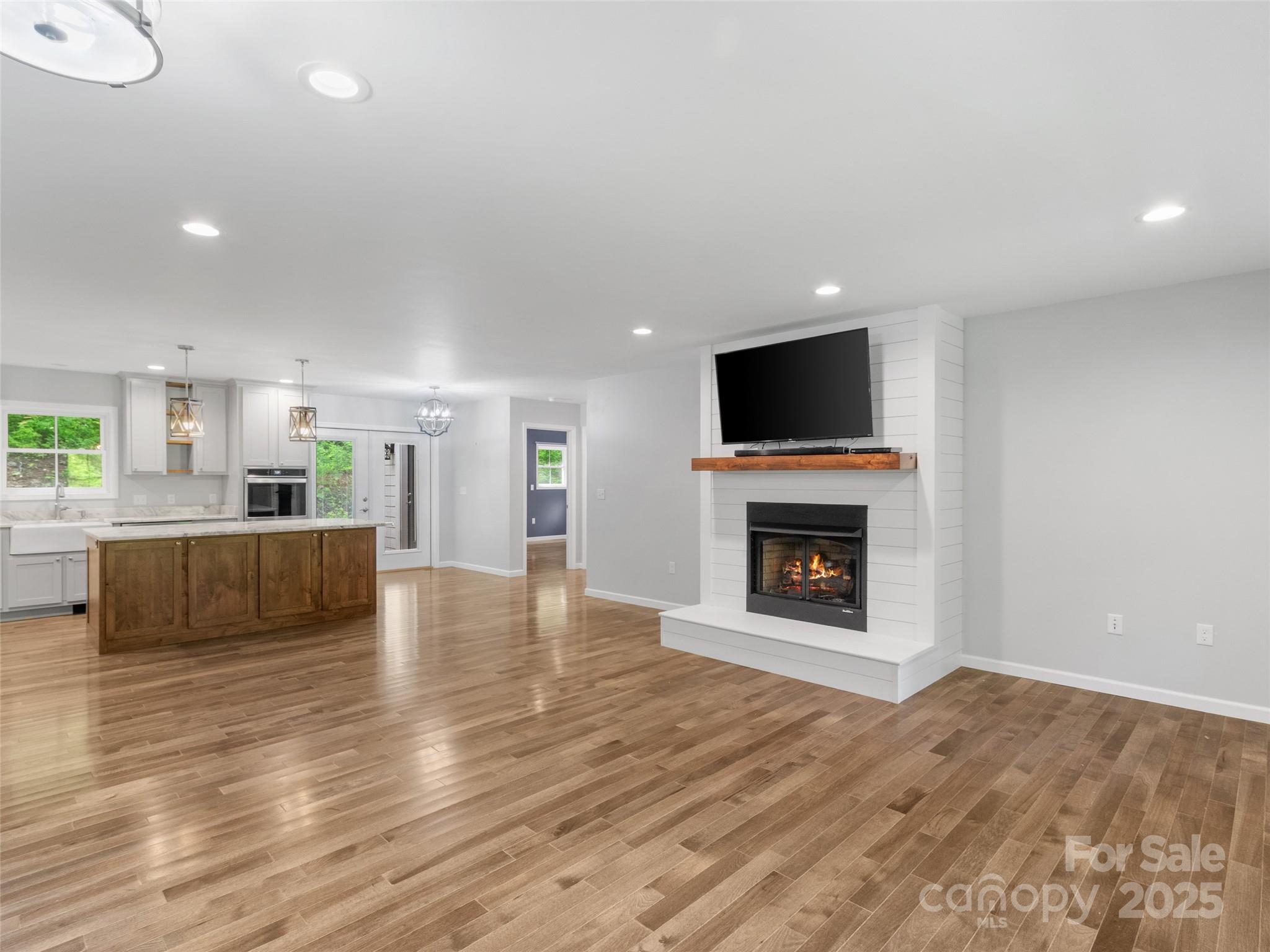 Property image 5 of 155 Pebble Ridge Road in Shadowood section II, Spruce Pine, NC 28777