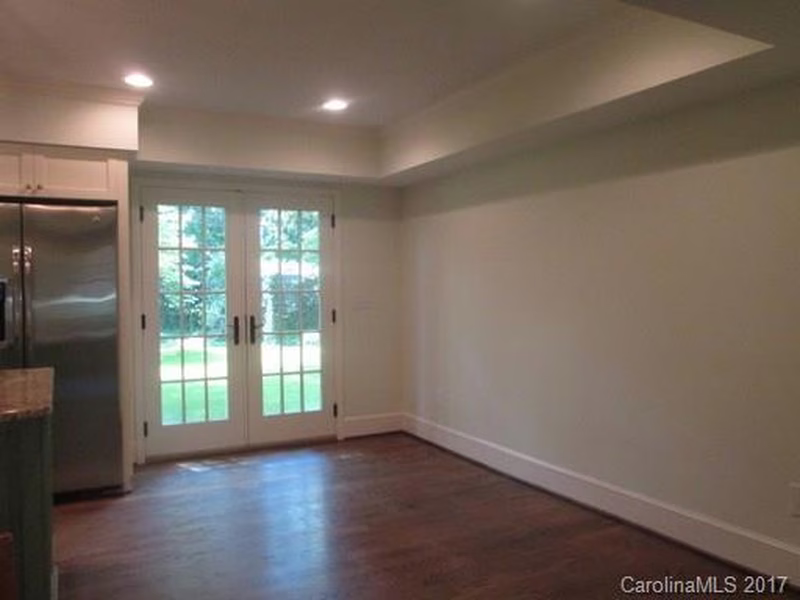 Property image 4 at 821 Greentree Drive, Charlotte, NC 28211