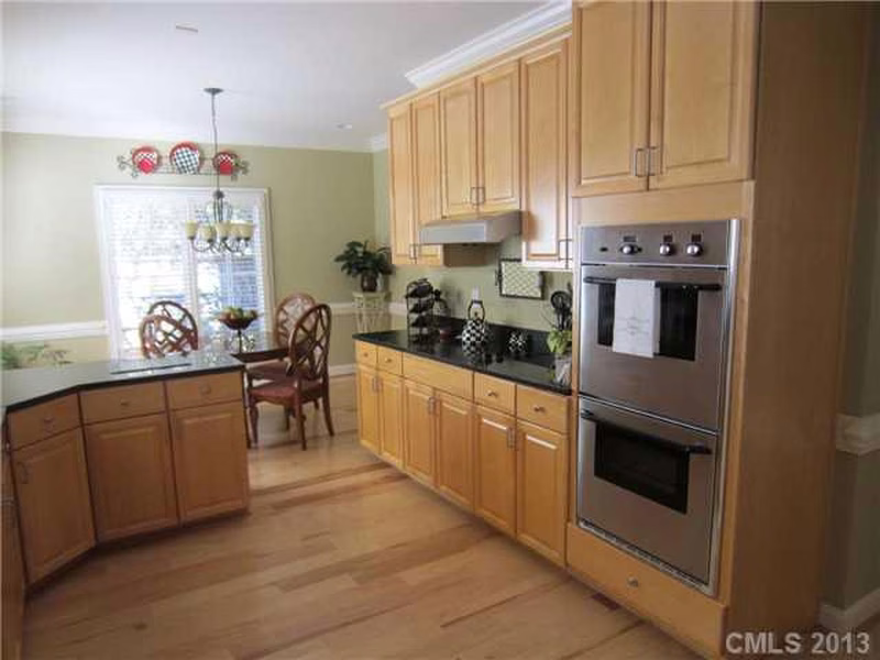 Property image 5 at 3415 Royal Crest Drive, Charlotte, NC 28210