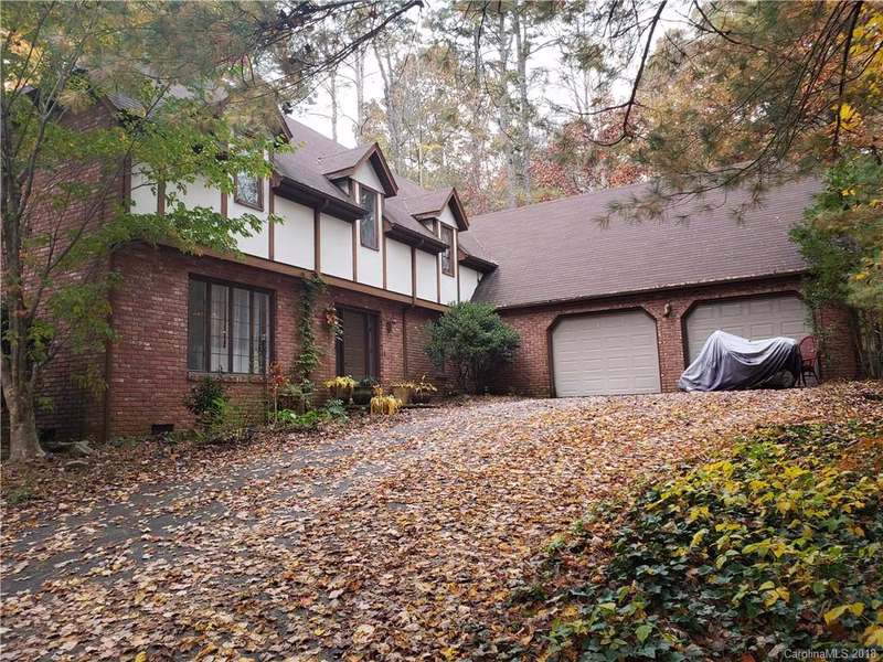Property image 2 at 103 Timber Creek Road, Hendersonville, NC 28739