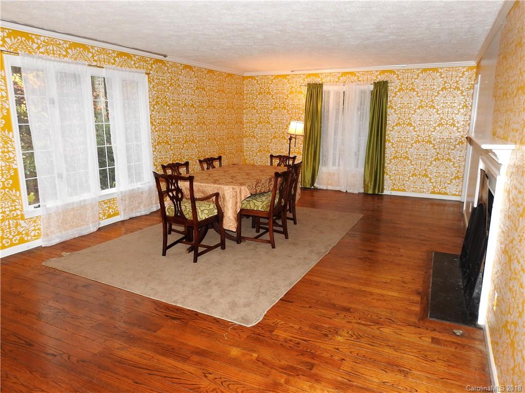 Property image 5 of 103 Timber Creek Road in Timber Creek, Hendersonville, NC 28739