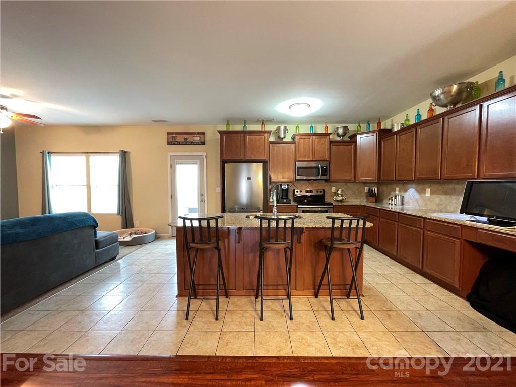 Property image 5 of 1453 Winter Drive in Valleybrook, Statesville, NC 28677