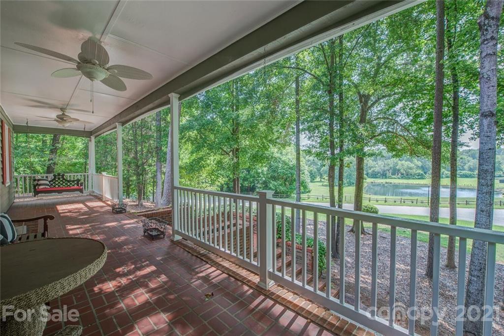 Property image 4 of 2814 Hovis Court in Southampton, Gastonia, NC 28056