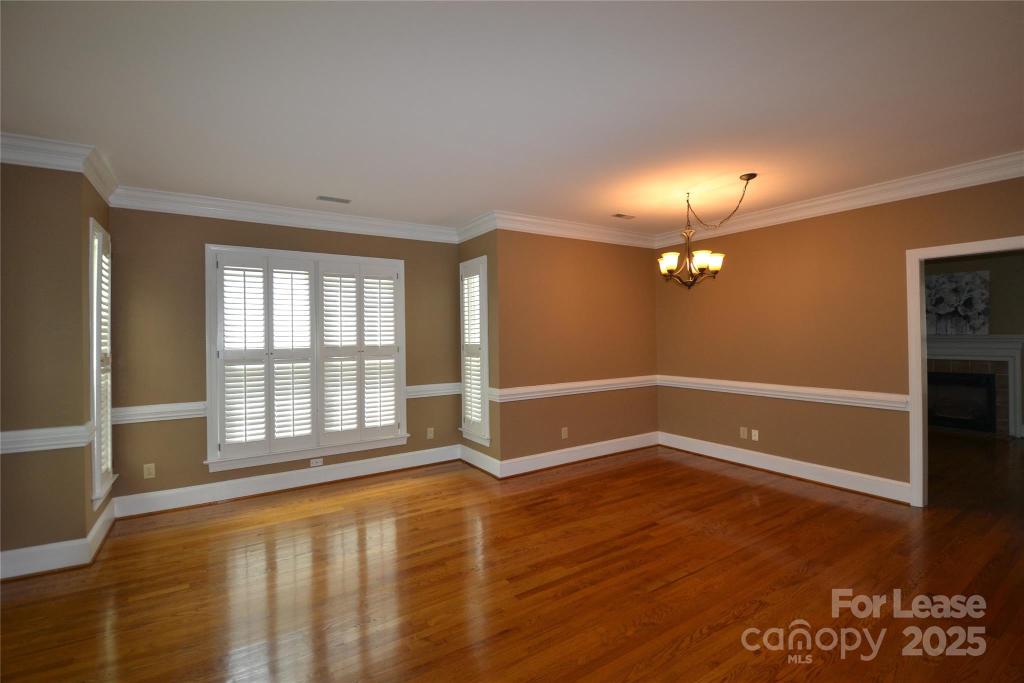 Property image 3 of 3621 Selwyn Farms Lane in Selwyn Farms, Charlotte, NC 28209
