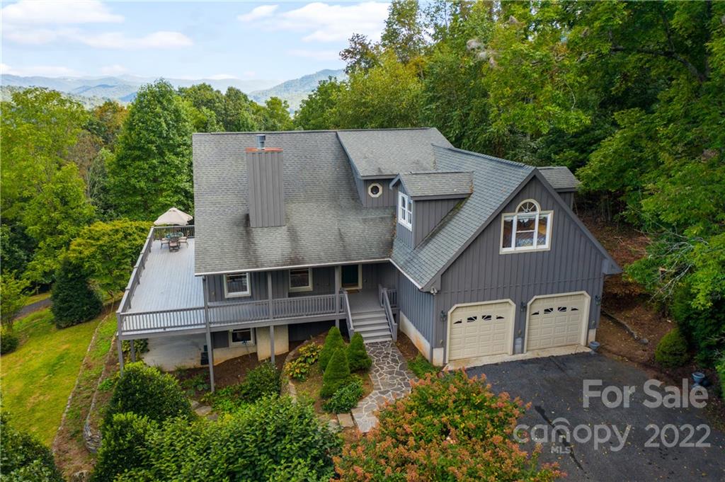 Property image 2 of 100 Crestwood Drive in The Reserve, Burnsville, NC 28714