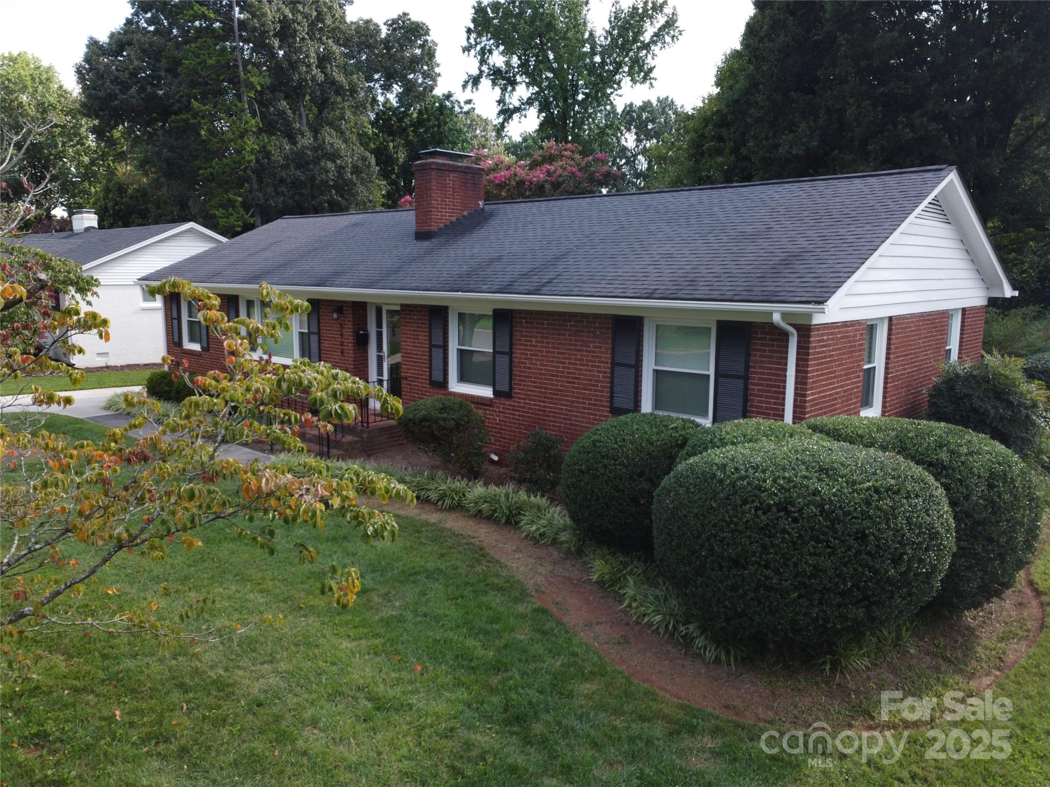 Property image 2 of 5408 Valley Forge Road in Madison Park, Charlotte, NC 28210