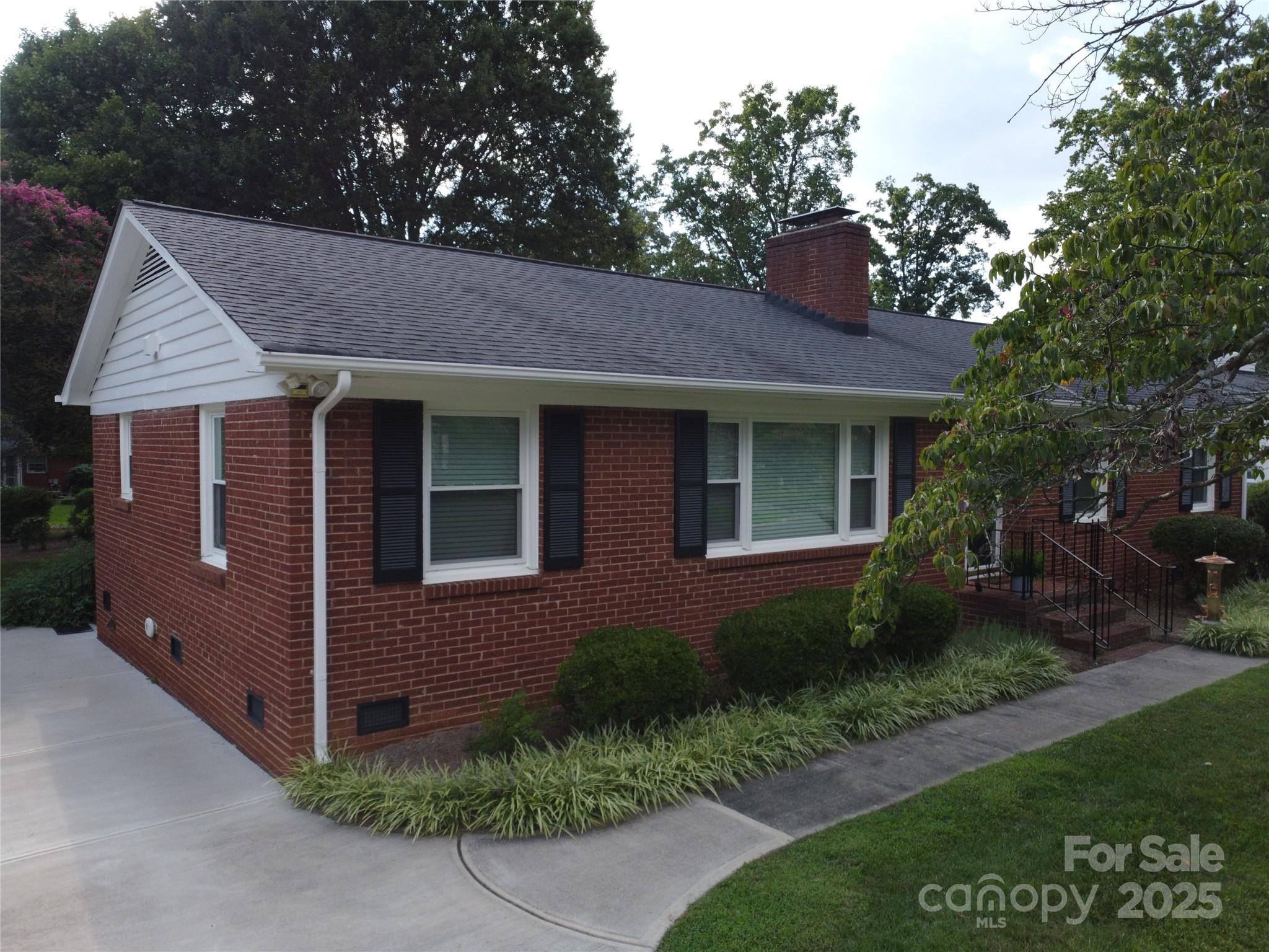 Property image 3 of 5408 Valley Forge Road in Madison Park, Charlotte, NC 28210