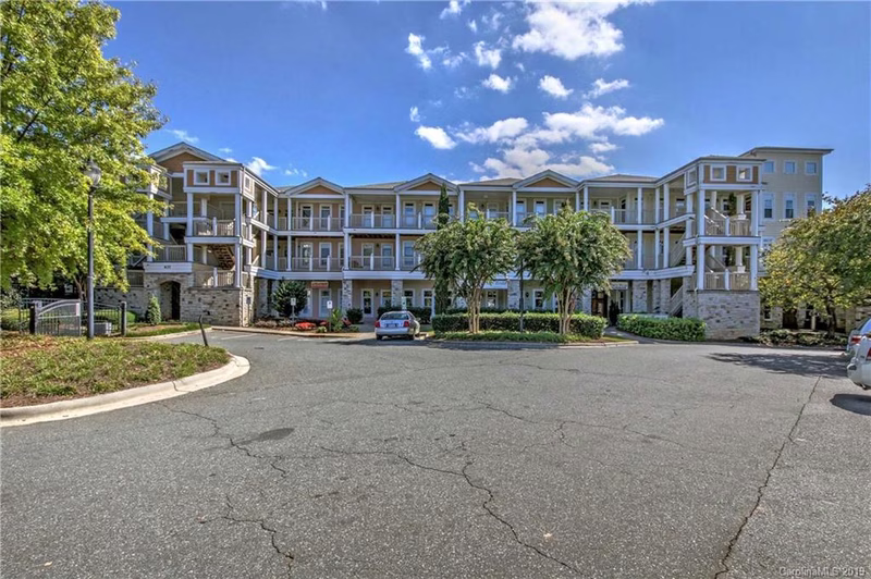 Property image 2 at 637 Williamson Road, Mooresville, NC 28117