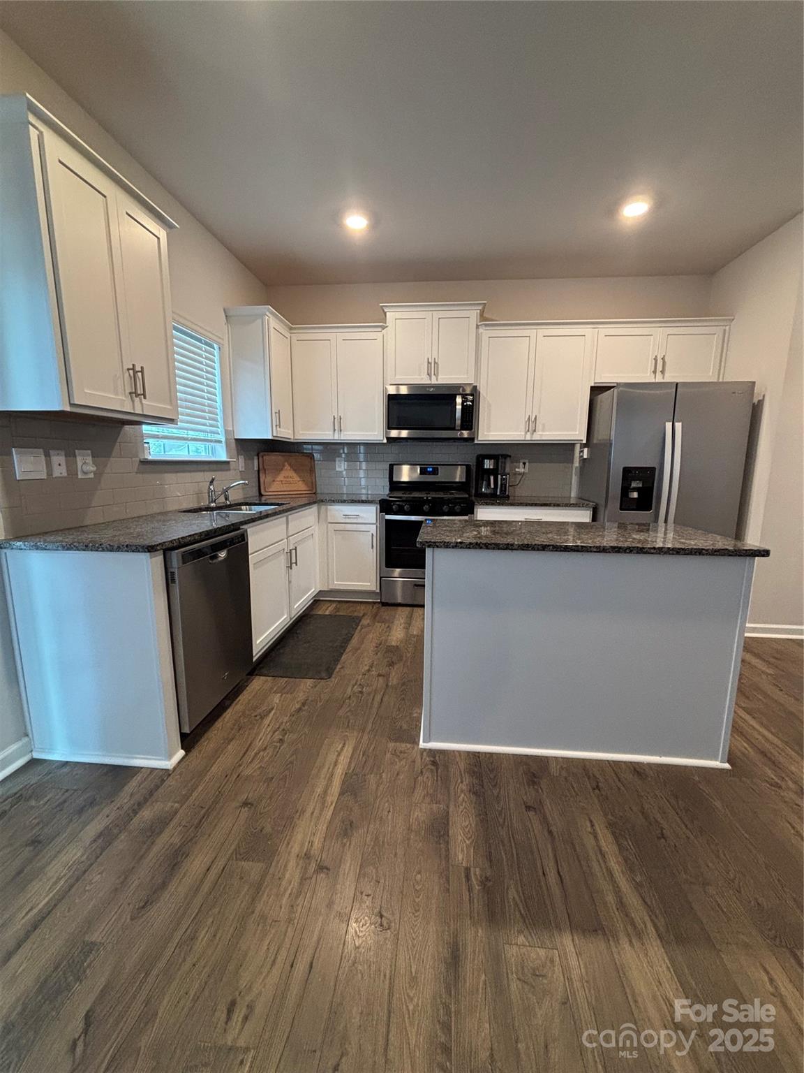 Property image 3 of 9639 Margrave Drive in Nolen Farm, Gastonia, NC 28056