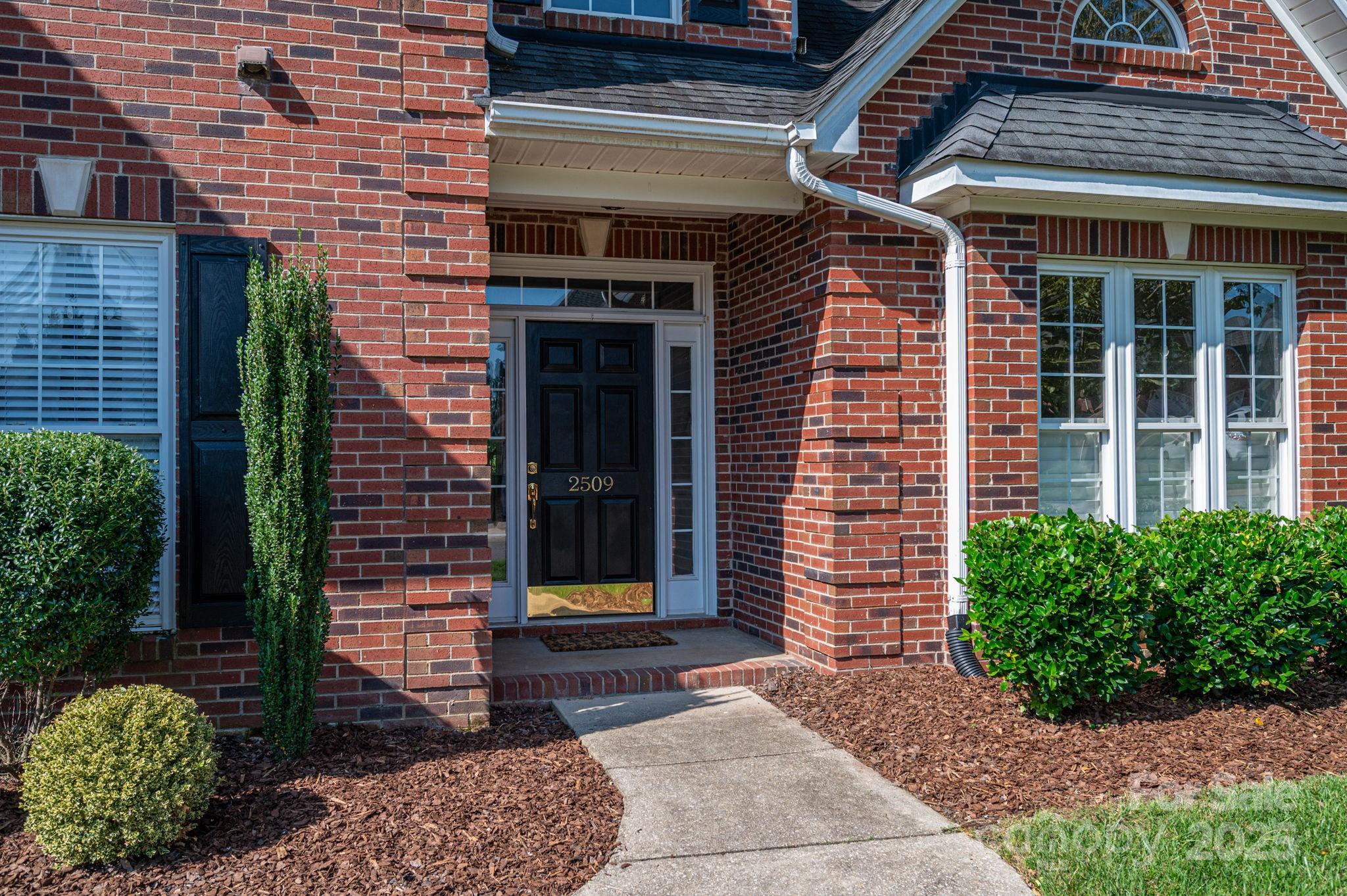 Property image 5 of 2509 Firethorn Court in Cypress Pointe, Gastonia, NC 28056
