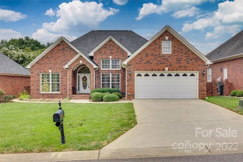 1609 Elkhart Circle