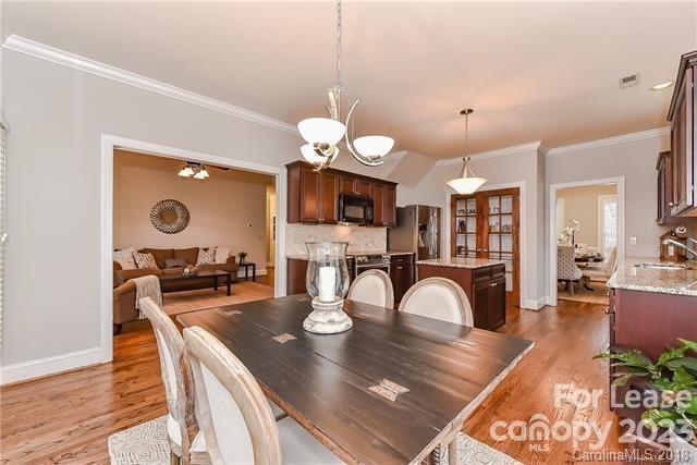 Property image 4 of 3617 Selwyn Farms Lane in Selwyn Farms, Charlotte, NC 28209