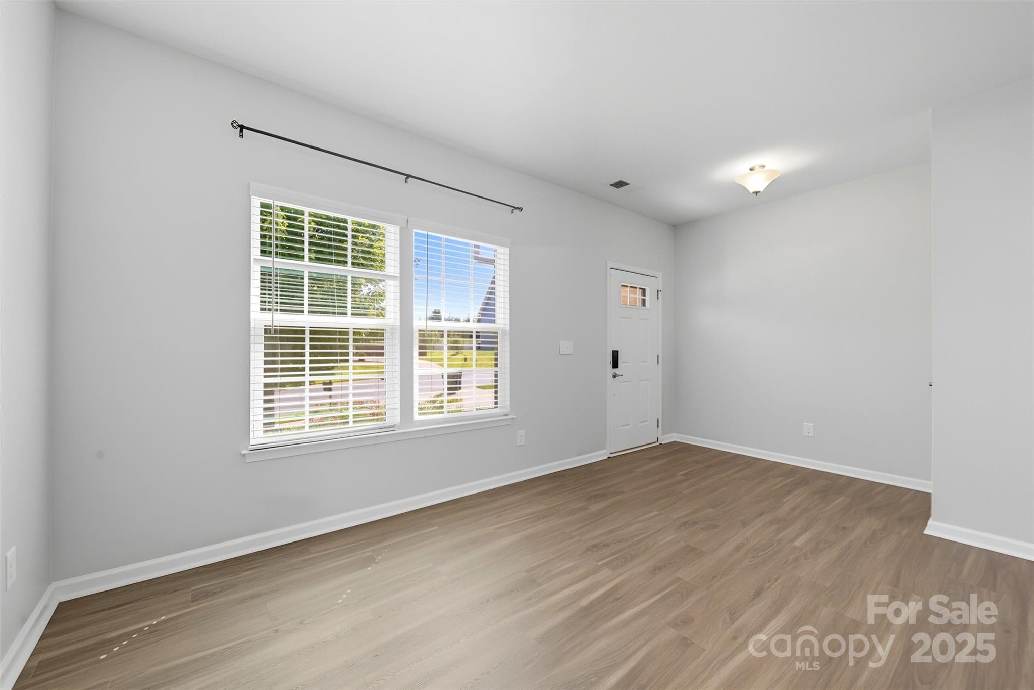 Property image 3 of 854 Longford Drive in Rosegate, Gastonia, NC 28056