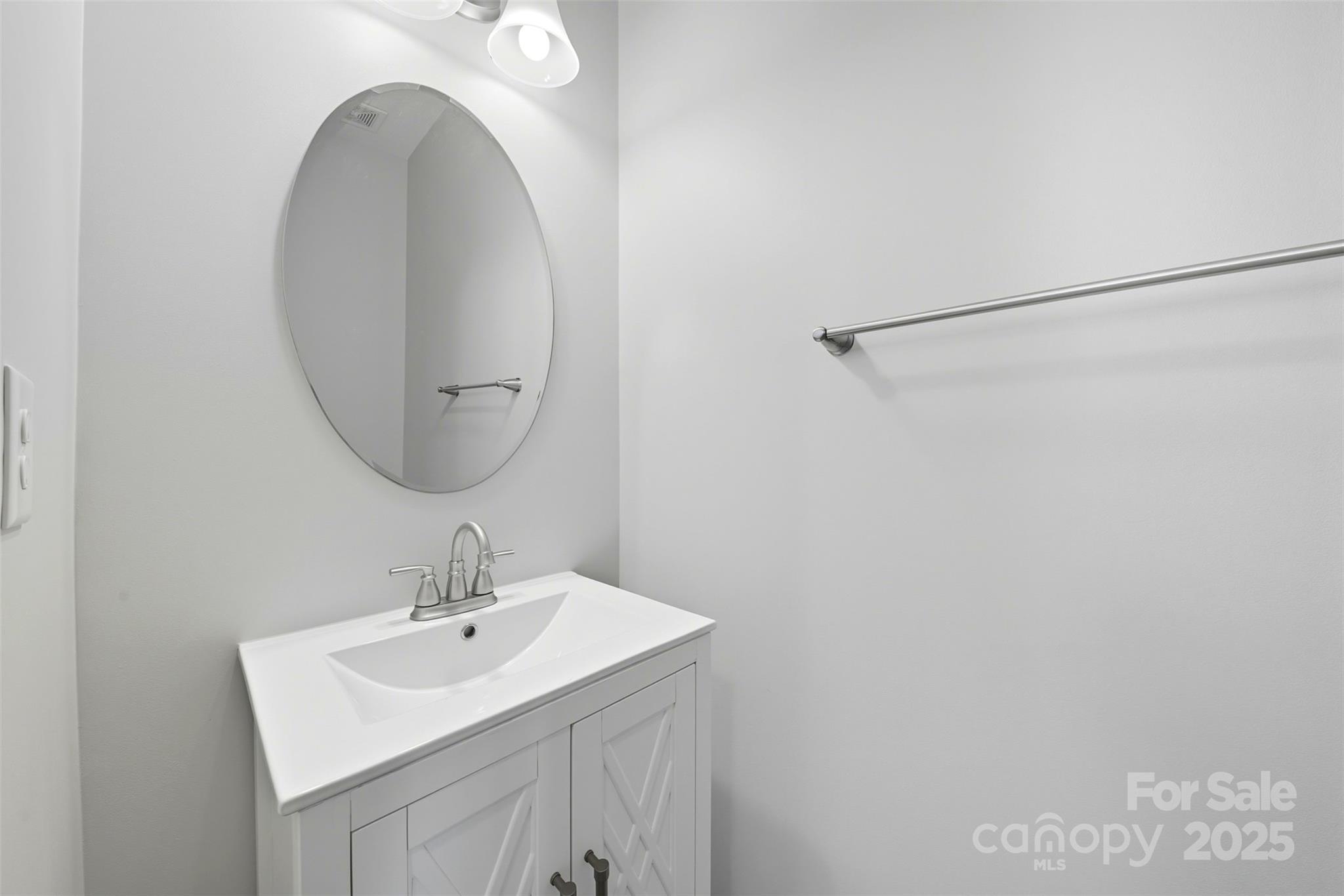 Property image 4 of 854 Longford Drive in Rosegate, Gastonia, NC 28056