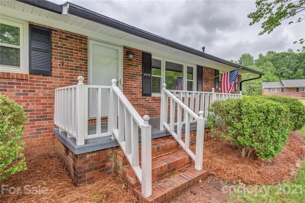 Property image 3 of 4418 Farmbrook Road in Southgate, Gastonia, NC 28056