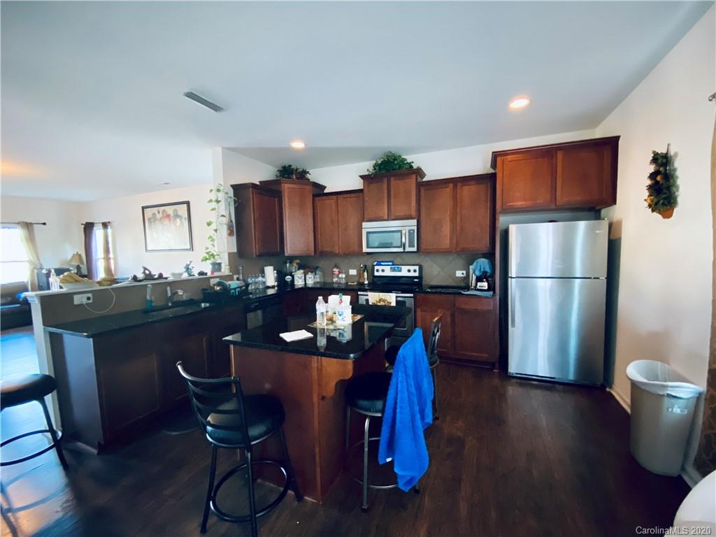 Property image 4 of 2305 Bloomfield Drive in Azalea Estates, Kannapolis, NC 28081