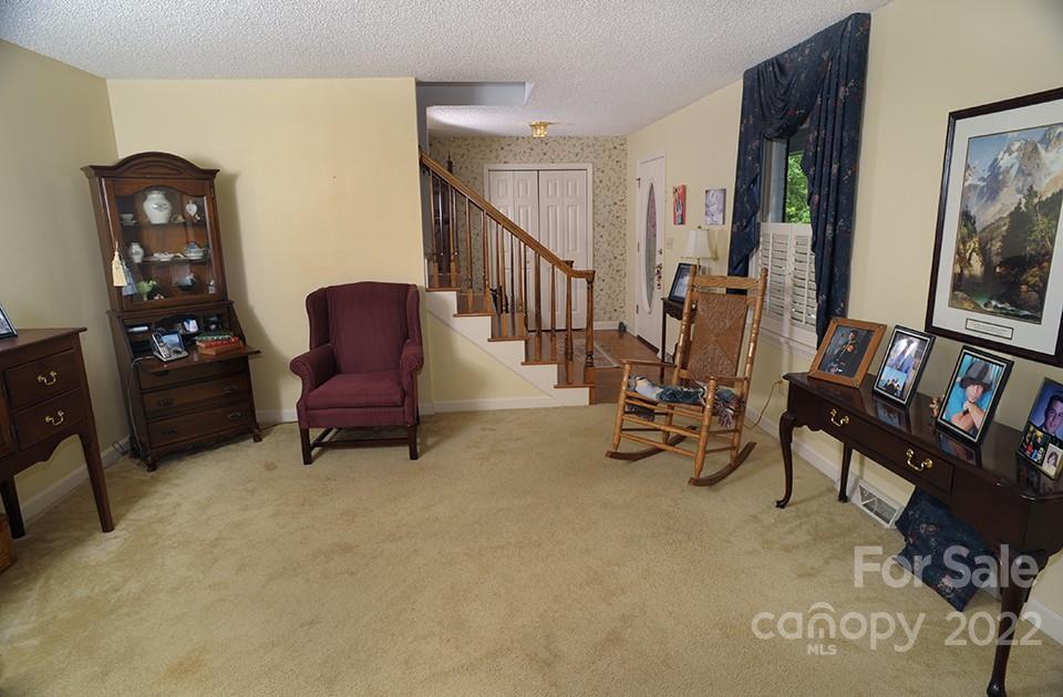 Property image 4 of 103 Travis Lane in Corbin Hills, Salisbury, NC 28146