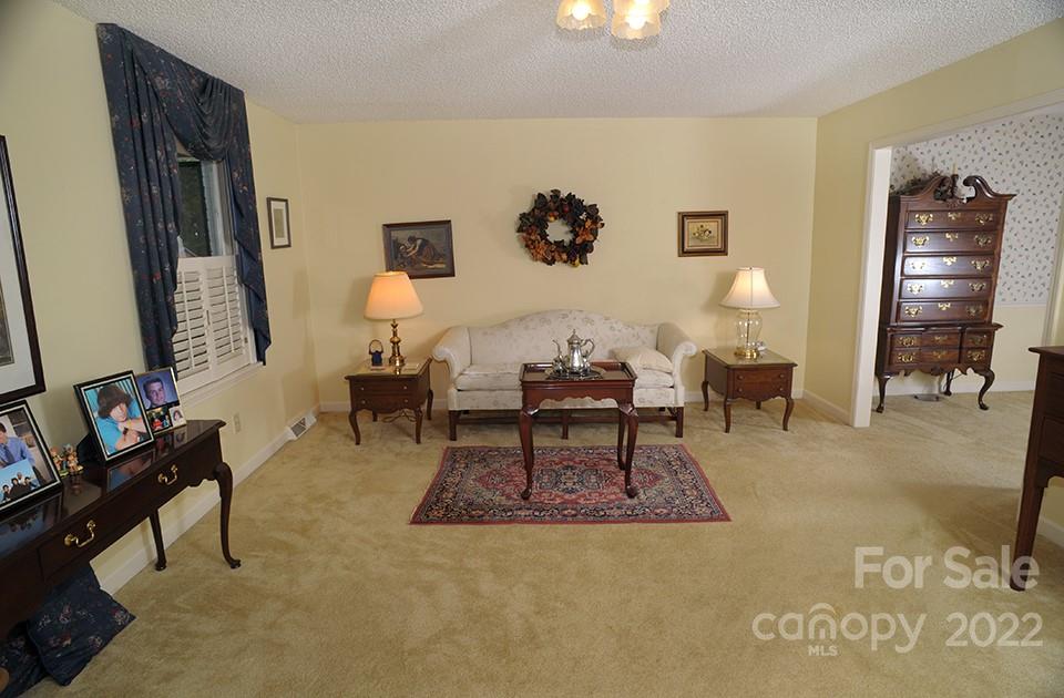 Property image 5 of 103 Travis Lane in Corbin Hills, Salisbury, NC 28146