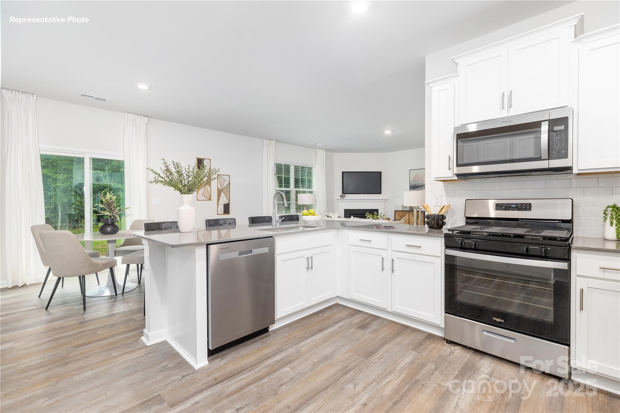 Property image 3 of 9241 Poquoson Drive in Nolen Farm, Gastonia, NC 28056