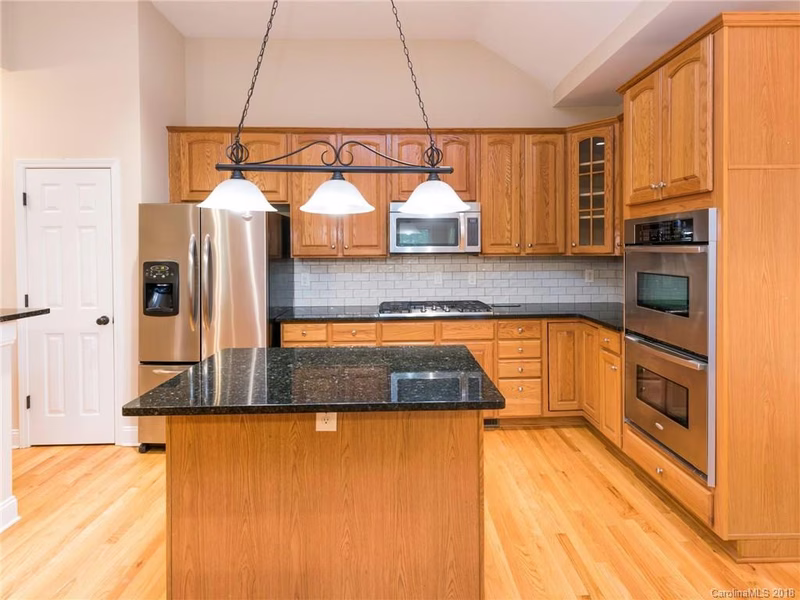 Property image 4 at 3400 Weddington Oaks Drive, Matthews, NC 28104