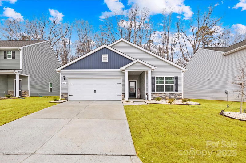 3222 Maple Ridge Drive