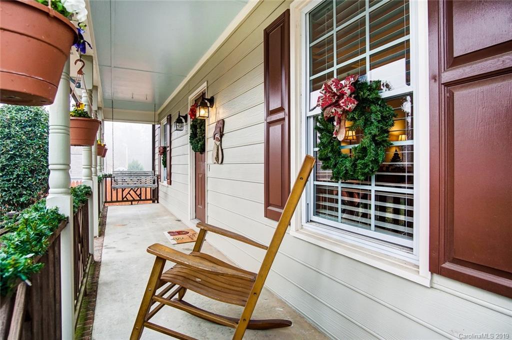 Property image 4 of 417 Iredell Court in Governors Square, Gastonia, NC 28054