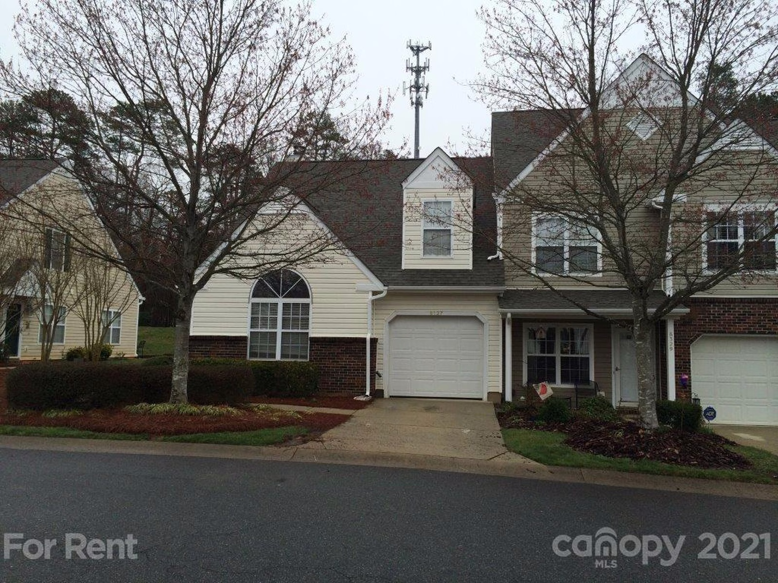 Property image 1 at 8327 Southgate Commons Drive, Charlotte, NC 28277