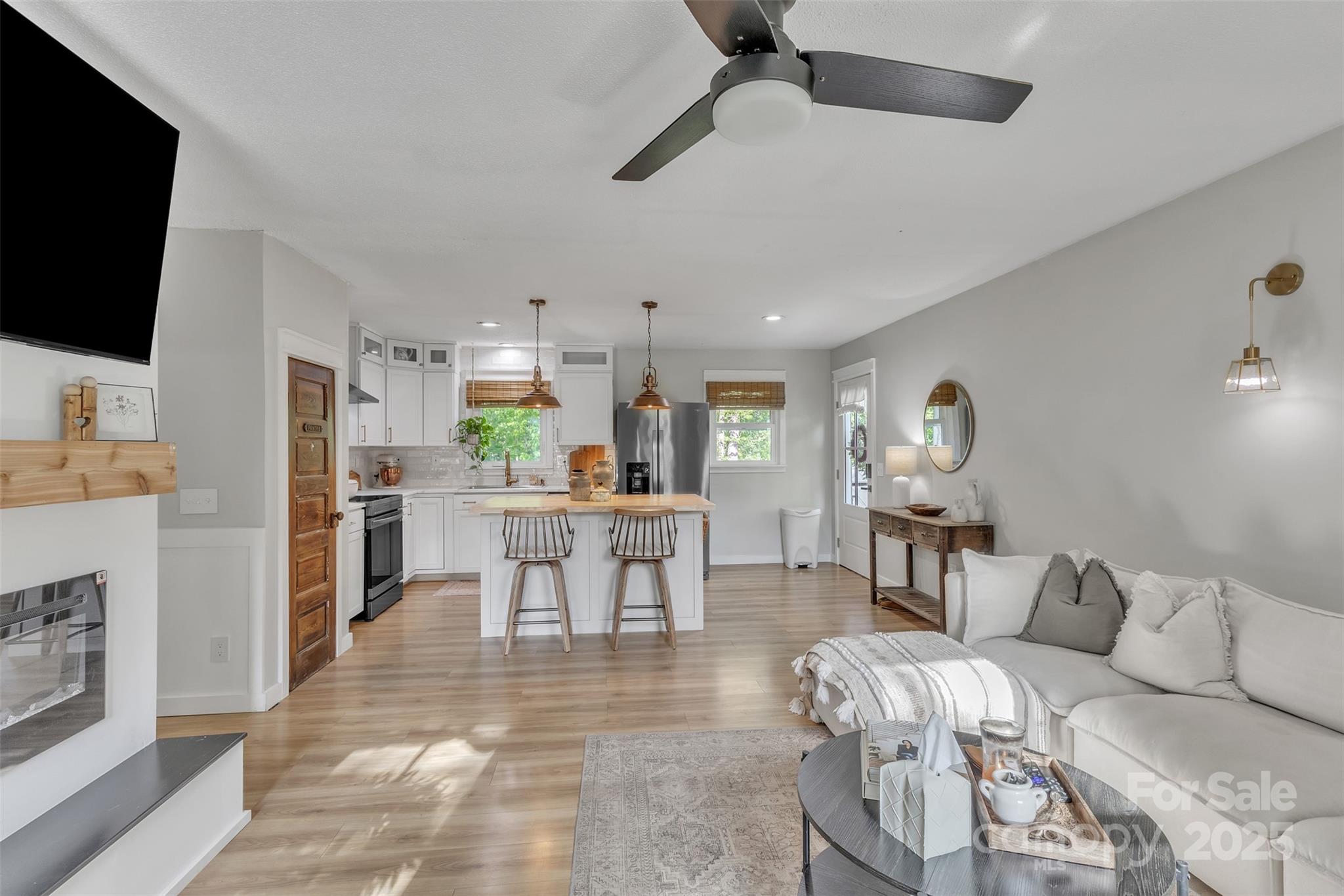 Property image 3 of 1420 Columbus Street in Sunset Hills, Albemarle, NC 28001